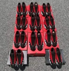 Jordan Shoes Pallet - Image 4